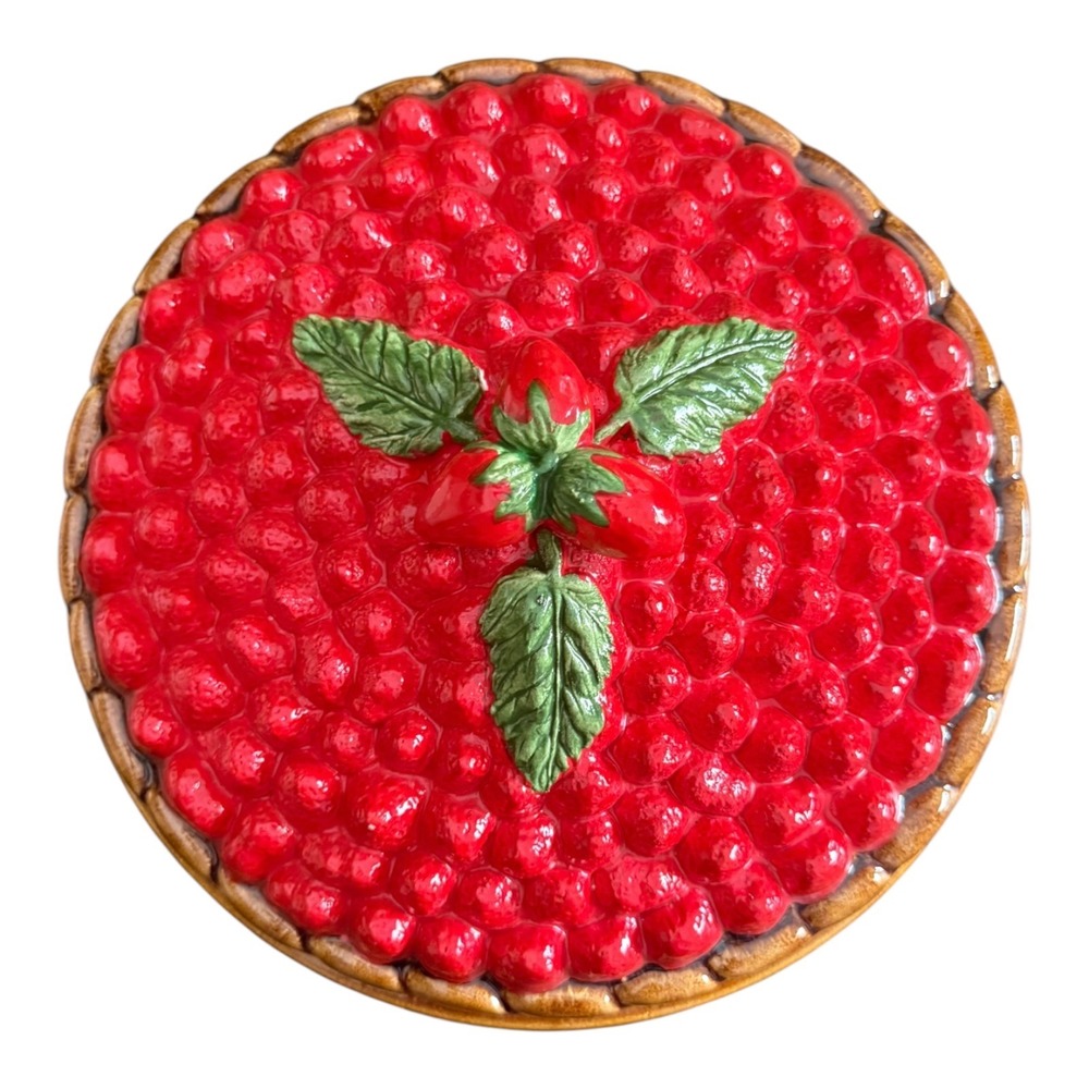 Over and Back Portugal Ceramic Strawberry Pie Dish with Lid 11 Inch Brown Red